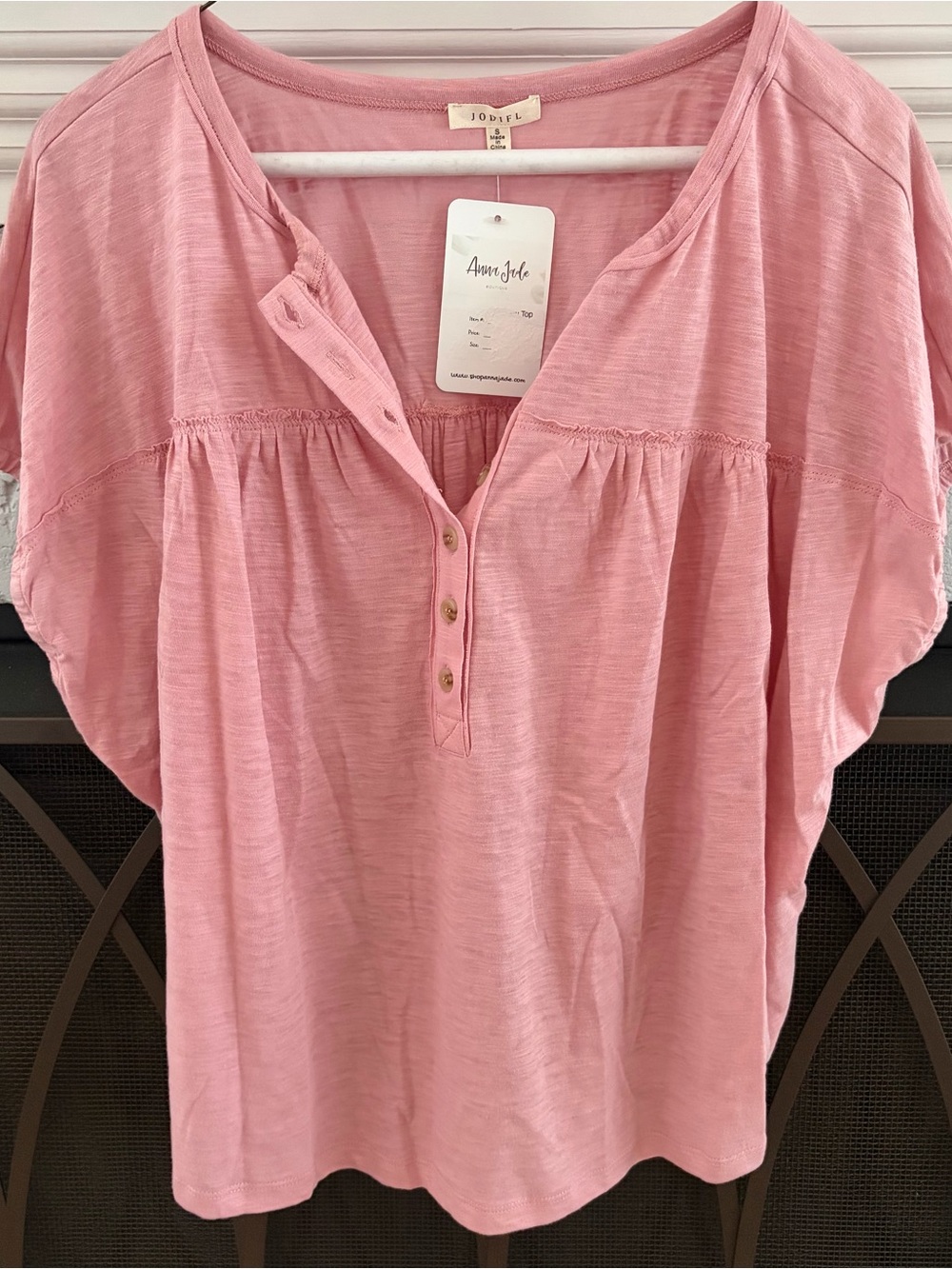 Jodifl Dusty Rose Babydoll Henley Top – Size Small (NWT)